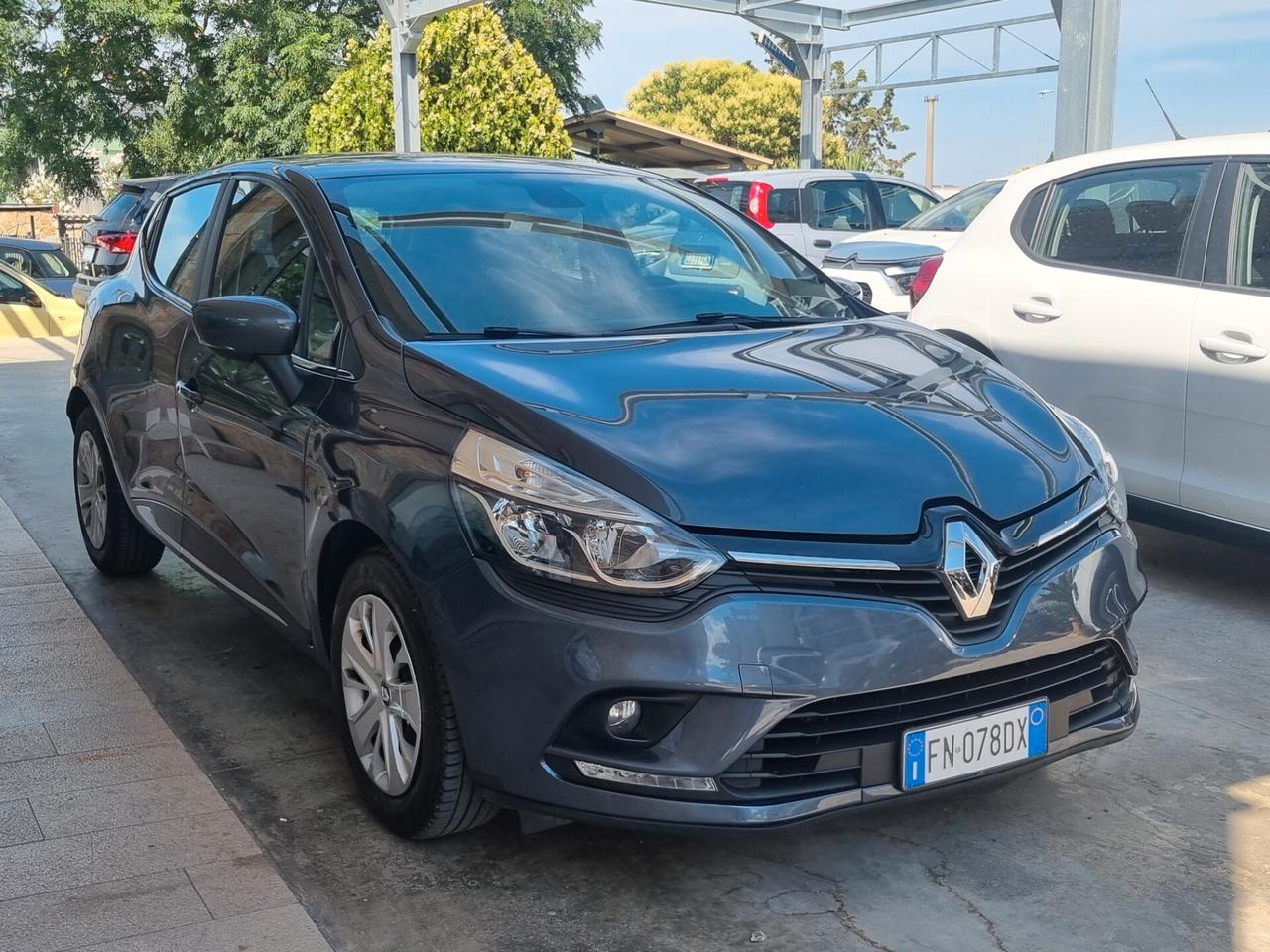 Clio IV 2017 1.2 16v Zen 75cv
