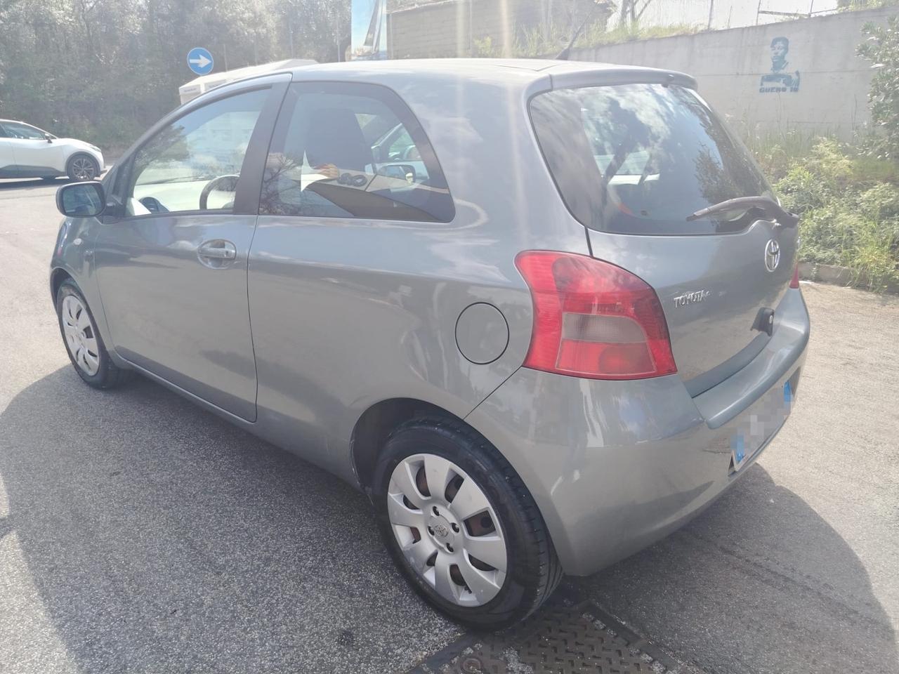 Toyota Yaris 1.4 D-4D 3 porte Sol