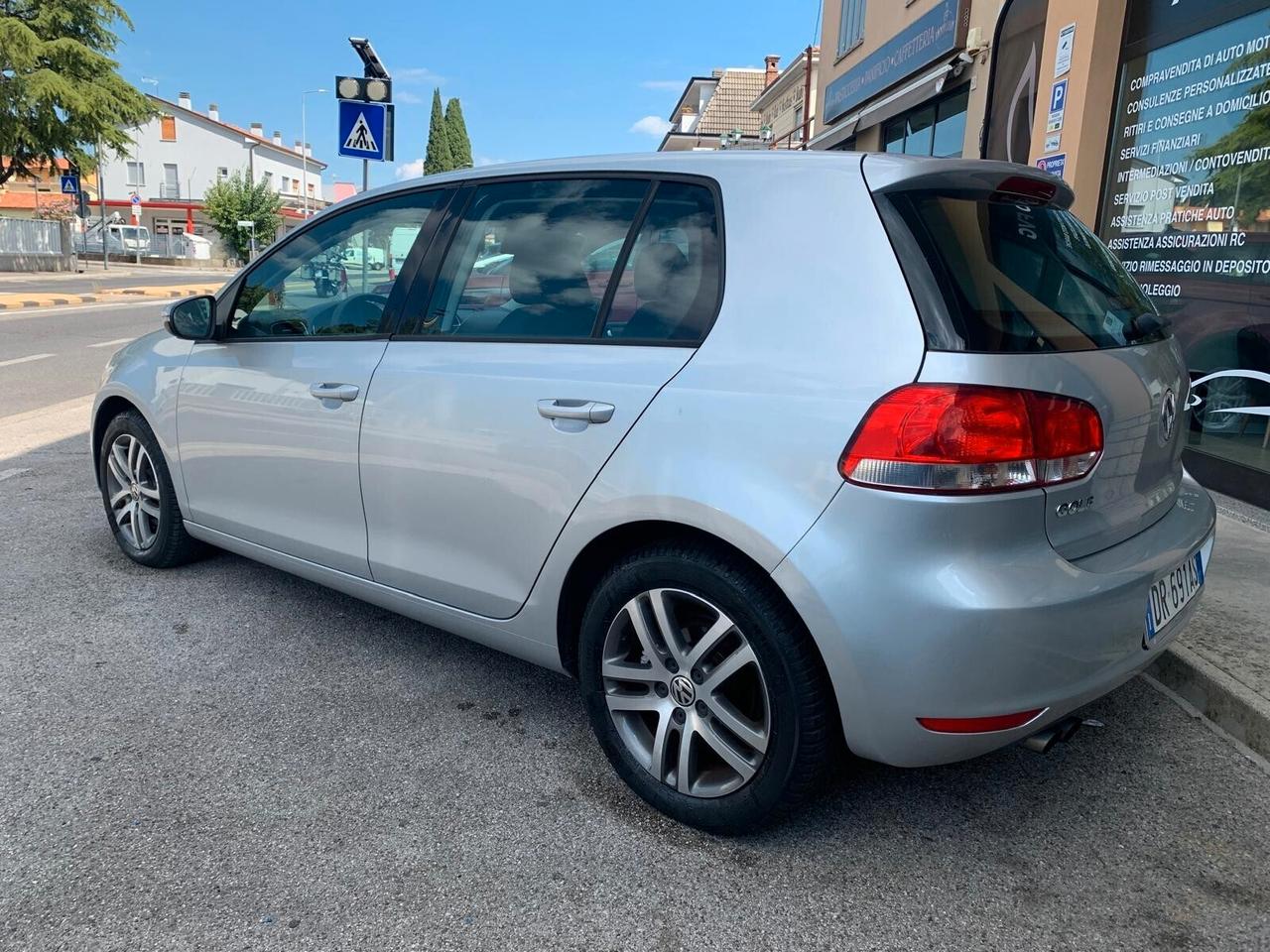 Volkswagen Golf VI 2.0 TDI 110CV Neopatentati