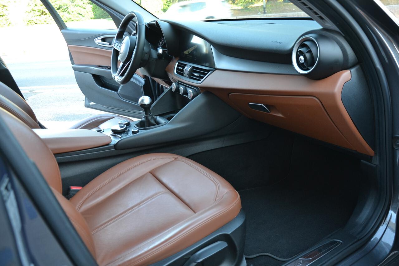 Alfa Romeo Giulia 2.2 180CV SUPER 6M **FULL OPTIONAL**PREZZO VERO**