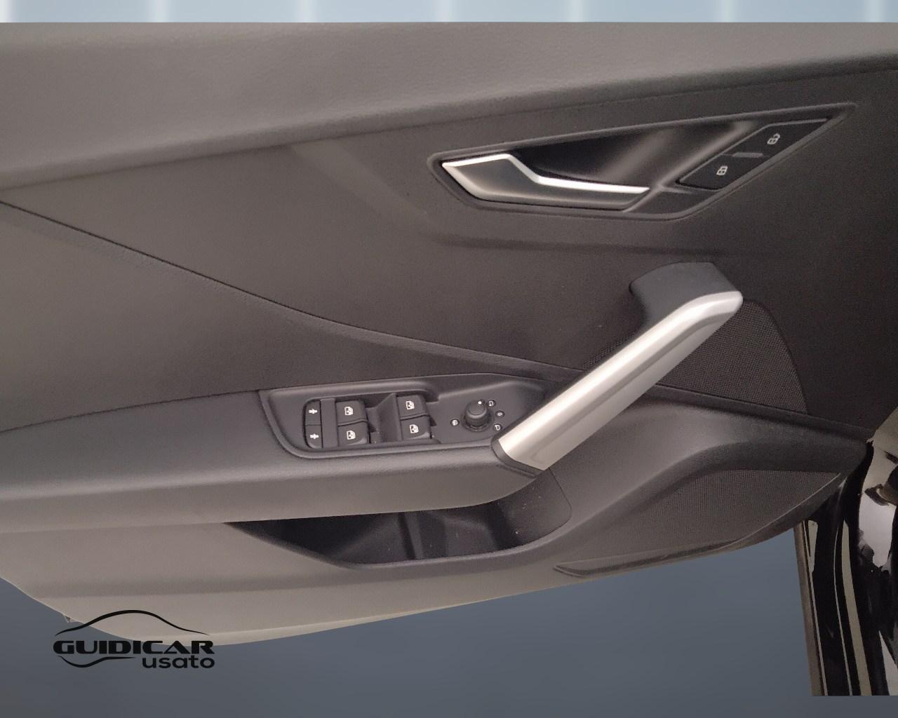 AUDI Q2 I 2021 - Q2 30 2.0 tdi Business