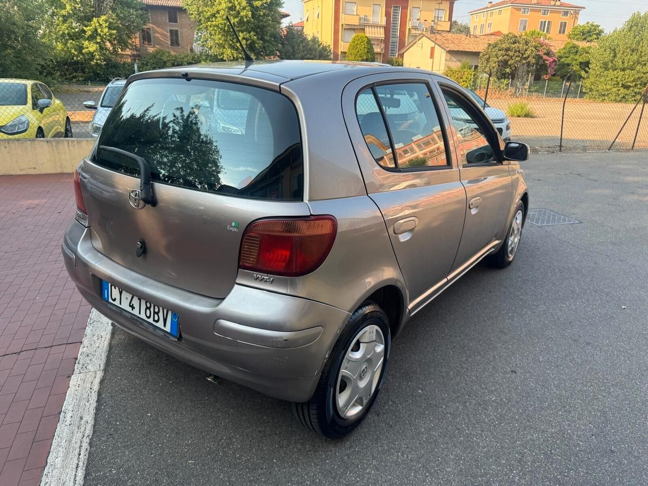 Toyota Yaris Anno 2005 1.0 Benzina 16V 5 porte