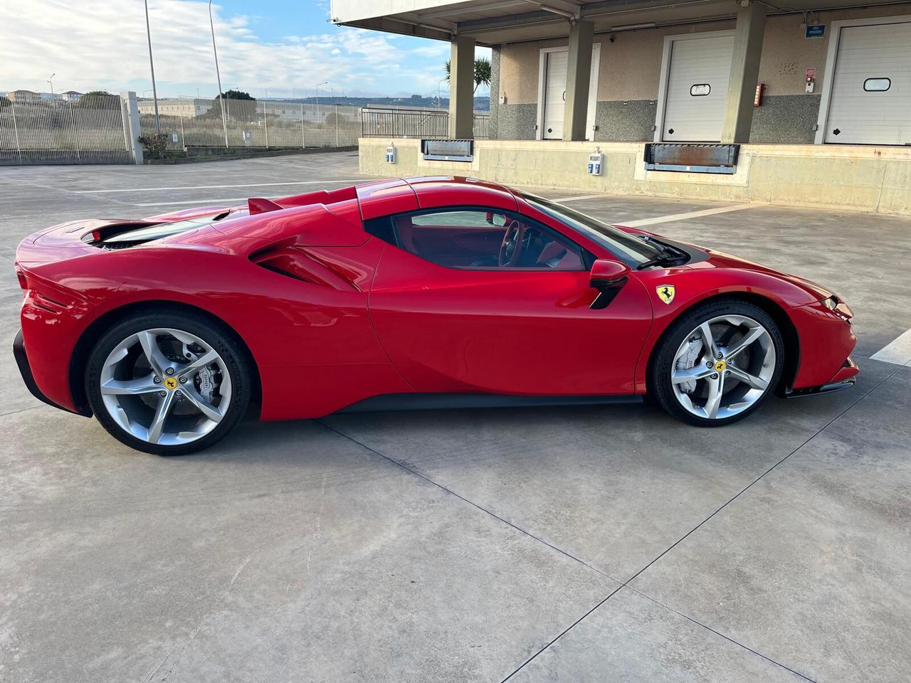 Ferrari SF90 Spider