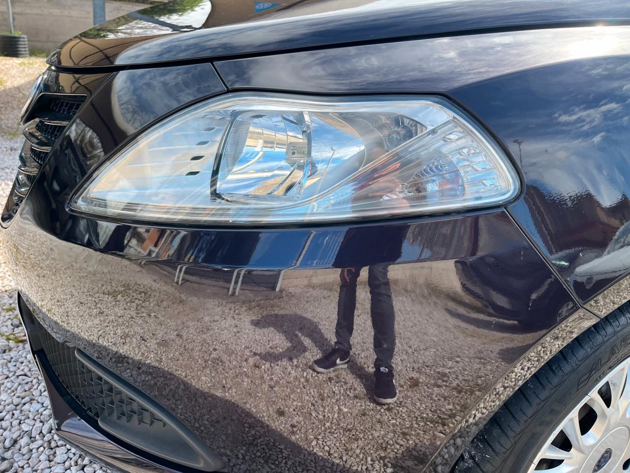 Lancia Ypsilon 1.2 69 CV 5 porte GPL DI SERIE KM CERTIFICATI