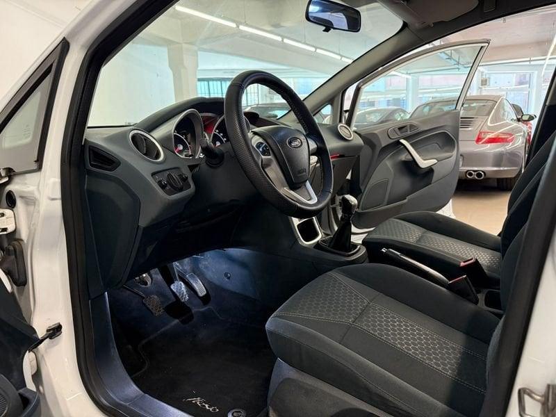 Ford Fiesta Fiesta 3p 1.4 16v + Gpl c/esp E5