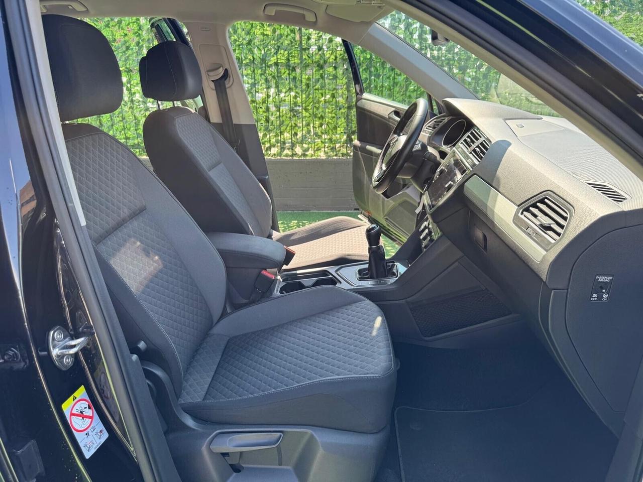 Volkswagen Tiguan 1.6 TDI R-LINE BlueMotion Technology