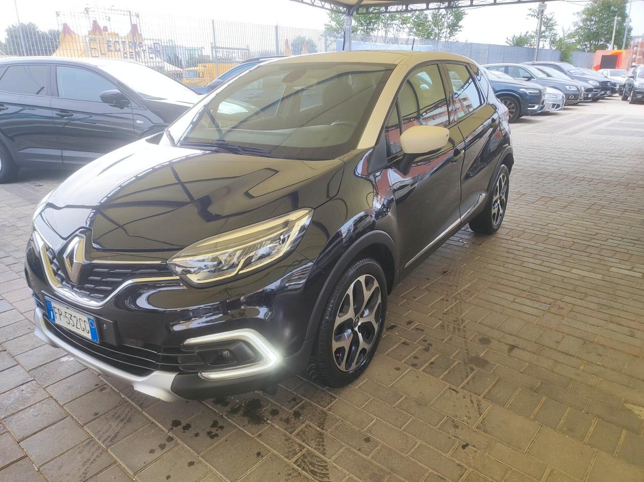 Renault Captur dCi 8V 110 CV Start&Stop Energy Initiale Paris OFFERTA PREZZO SOLO CON FINANZIAMENTO IN SEDE