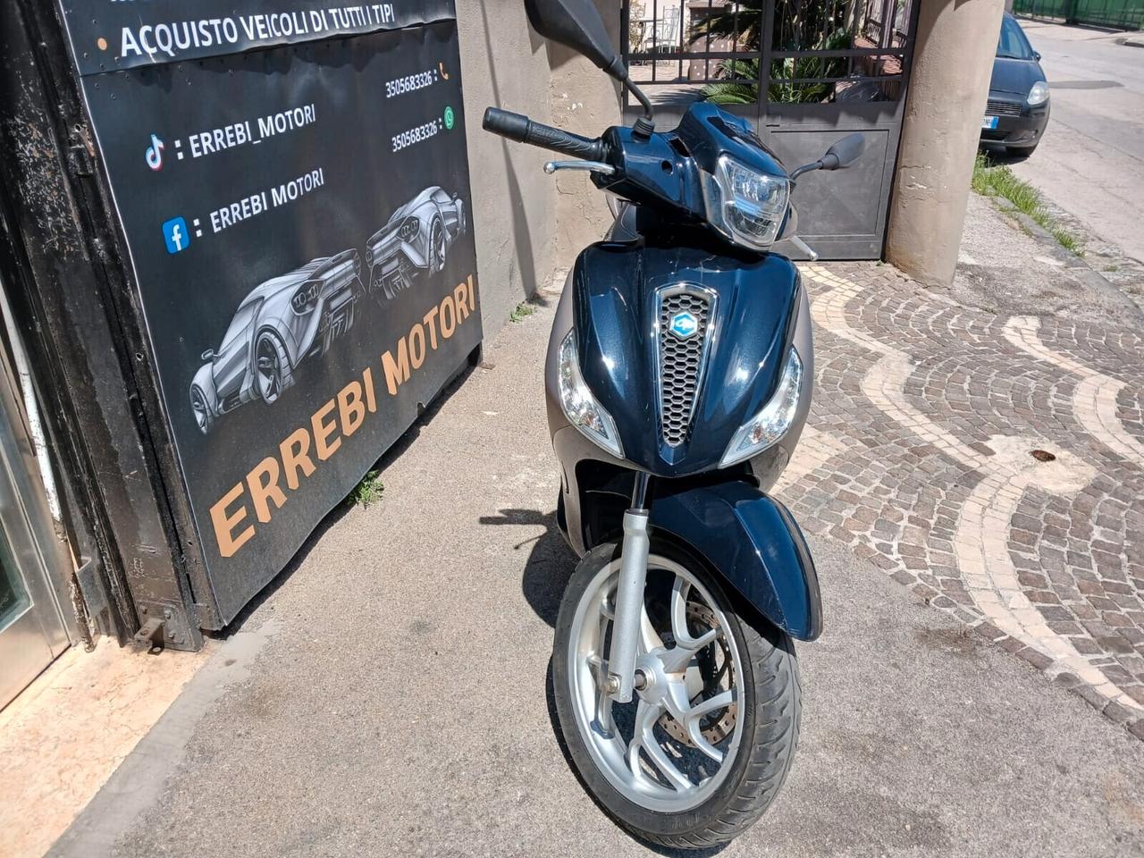 Piaggio Medley 125