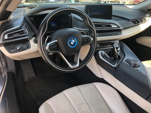 Bmw i8 BMW i8 1.5 IVA ESPOSTA