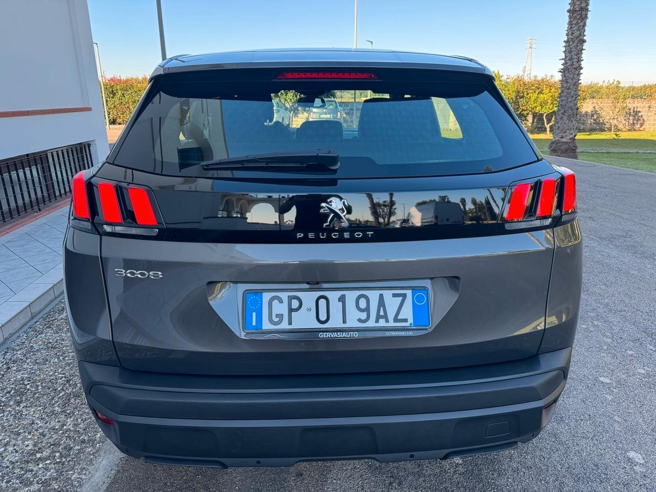 Peugeot 3008 BlueHDi 130 S&S EAT8