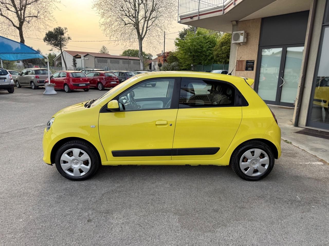 Renault Twingo - Benzina - Neopatentati