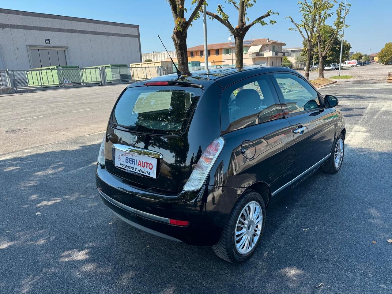 Lancia Ypsilon adatta a neopatentati