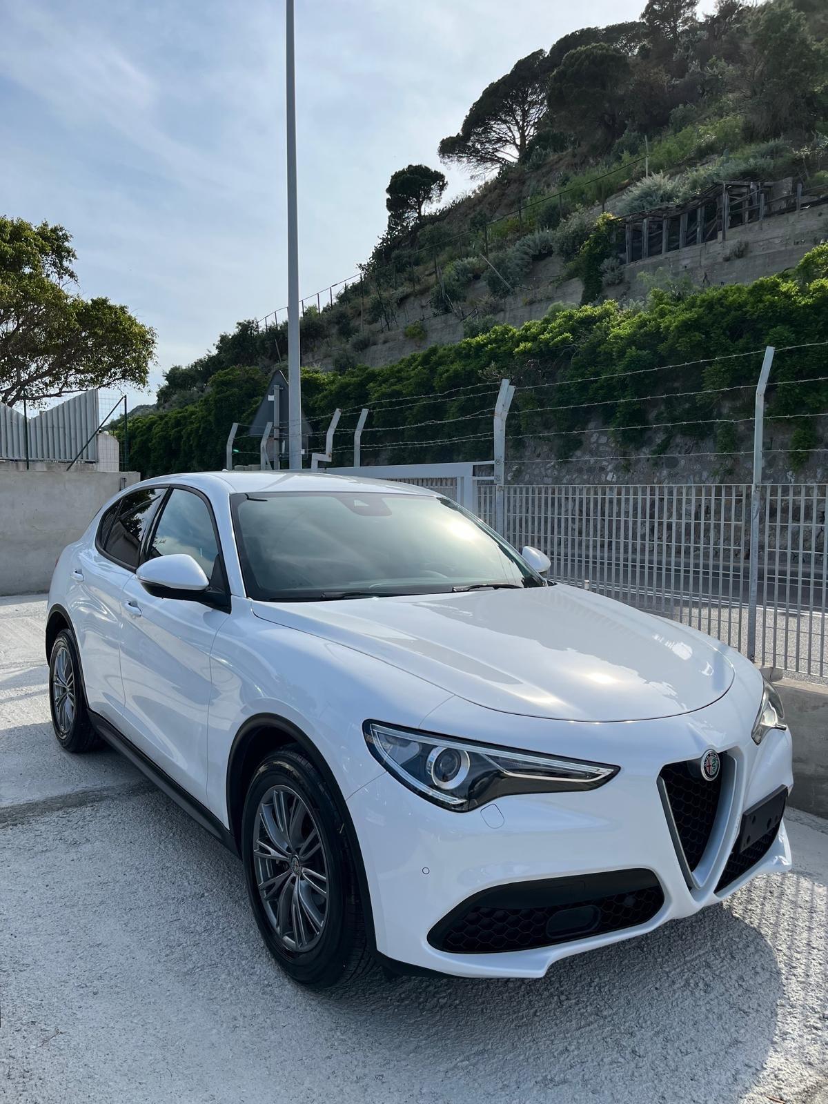 Alfa Romeo Stelvio 2.2 Turbodiesel 190 CV AT8 RWD Executive