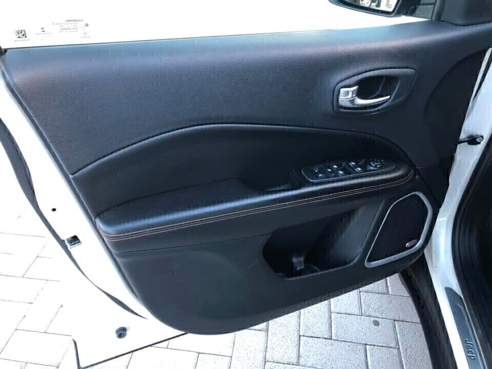 Jeep Compass 2.0 mtj 4WD Limited 2017 bi-color