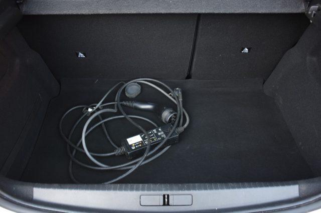 PEUGEOT 208 motore elettrico 136 CV 5 porte Active