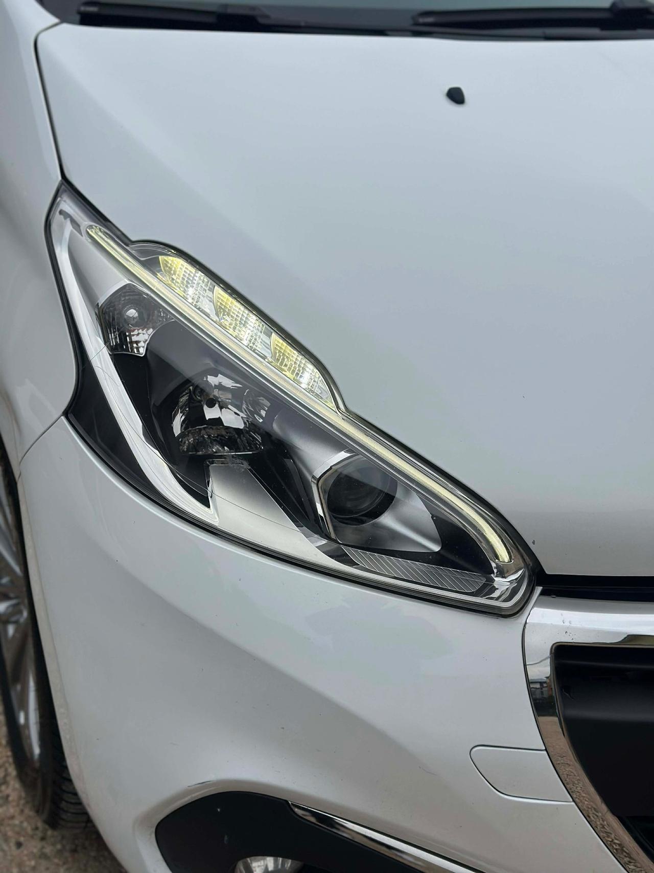 Peugeot 208 GPL 5P ALLURE NEOPAT KMCERT UNICOPR