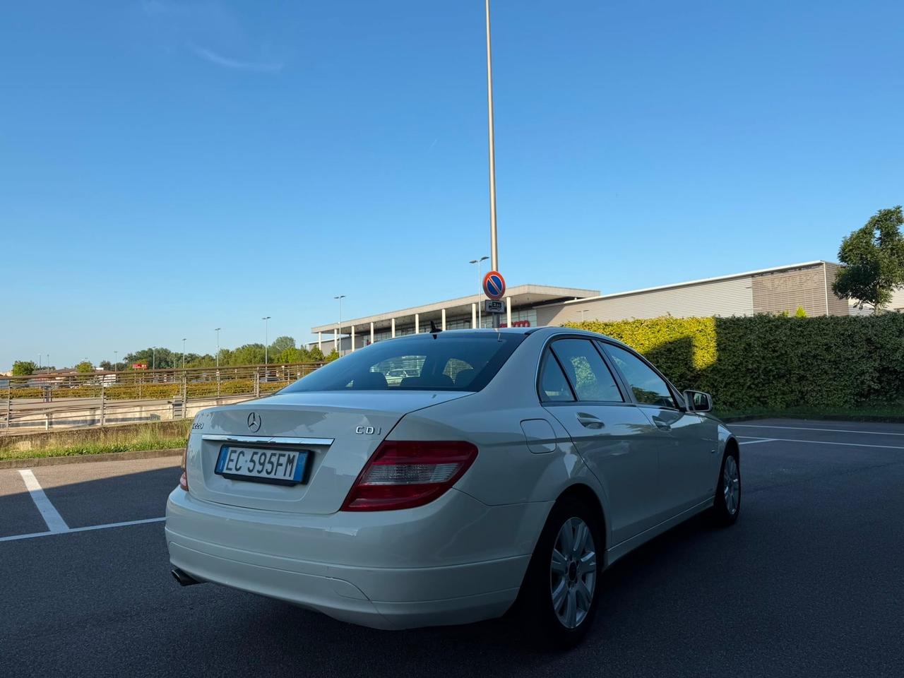 Mercedes-benz C 220 CDI BlueEFFICIENCY Avantgarde AMG