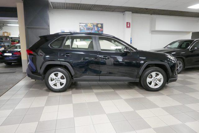 TOYOTA RAV 4 MY23 RAV4 2.5 HV (218CV) E-CVT 2WD Business