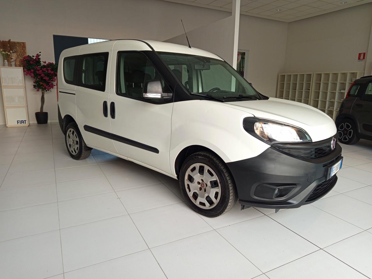 FIAT DOBLO 1.3 MTJ 95CV 5 POSTI 9900eiro+iva