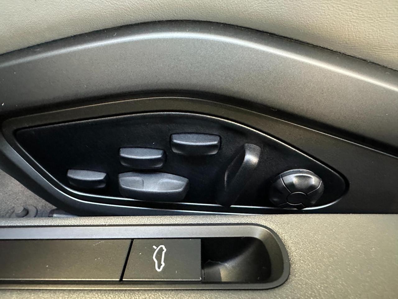 Porsche 911 Coupe 3.7 Turbo S auto Porsche Manufakturer - IVA