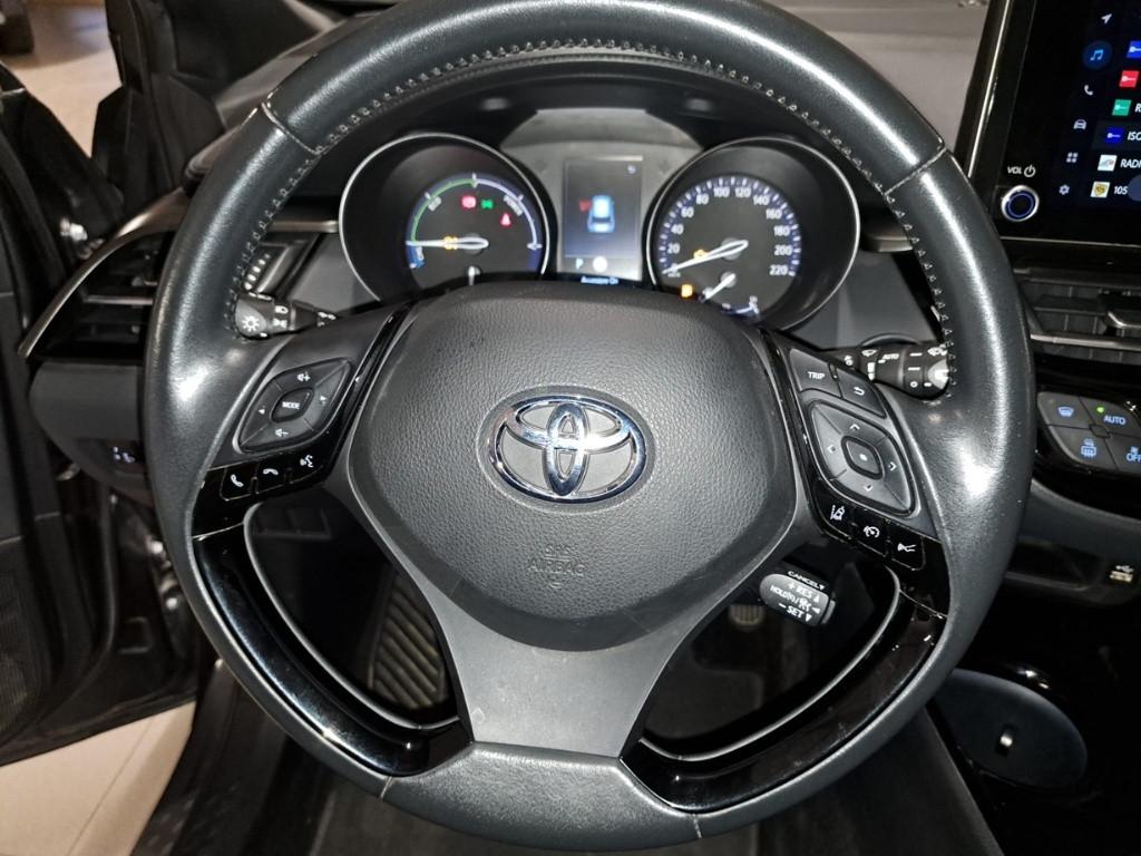 TOYOTA C-HR (2016-2023) - C-HR 2.0 Hybrid E-CVT Trend