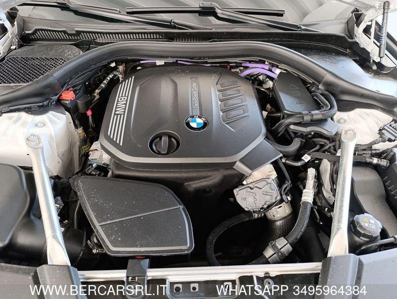 BMW Serie 5 520d 48V Touring Business*SEDILI RISCALDATI*TELECAMERA*PDC*FULL LED*GANCIO TRAINO*