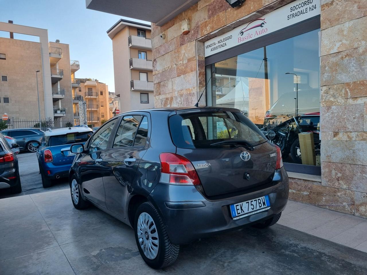 Toyota Yaris 1.3 5 porte Sol