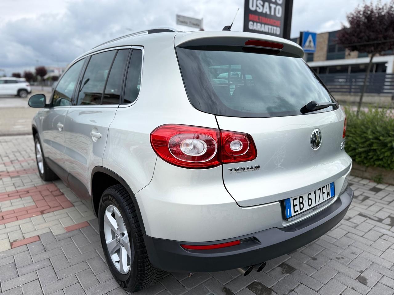 Volkswagen Tiguan 2.0 TDI DPF 4MOTION DSG Sport & Style