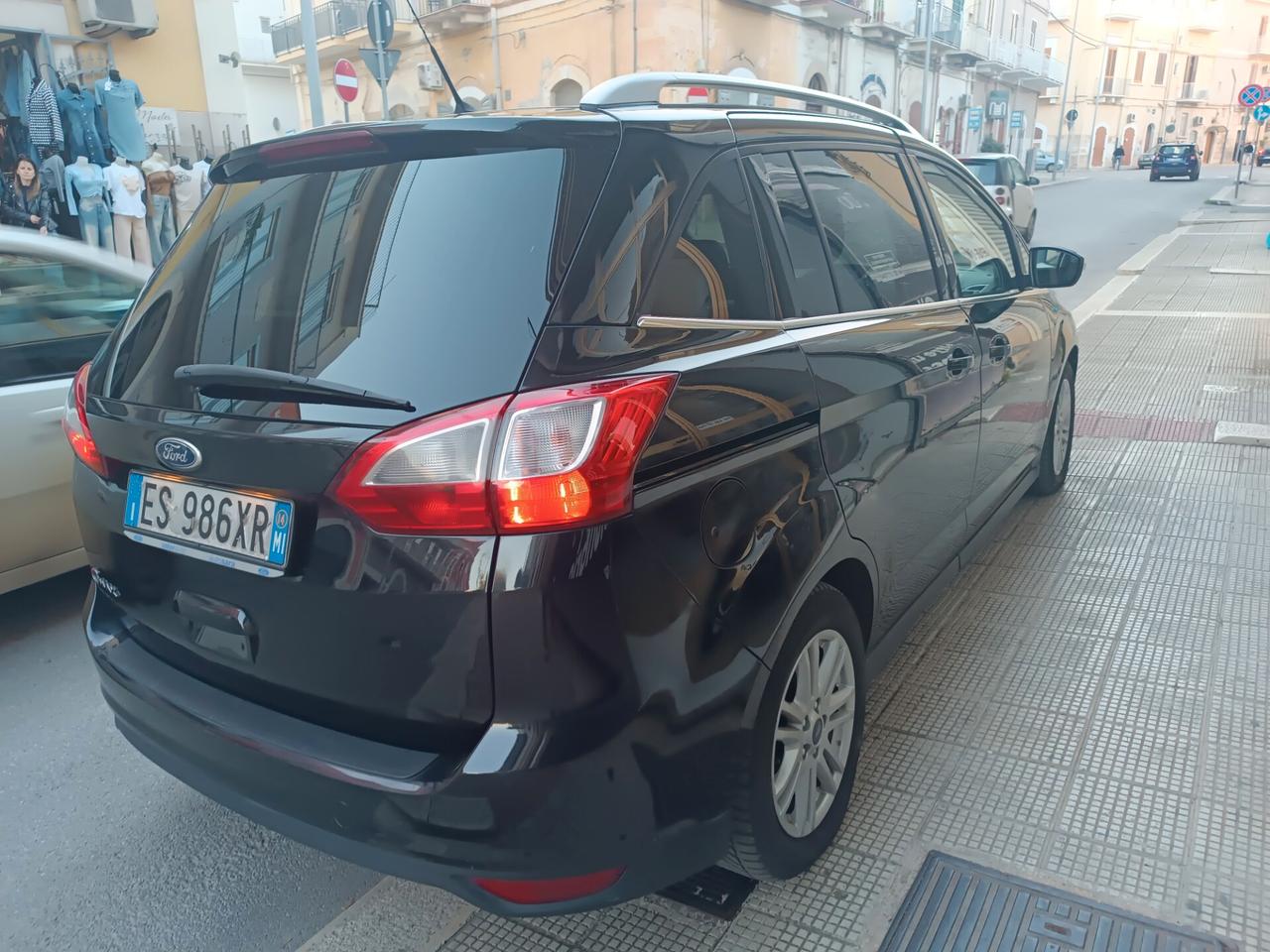 Ford C-Max 7 POSTI 1.6 TDCi 115CV TITANIUM