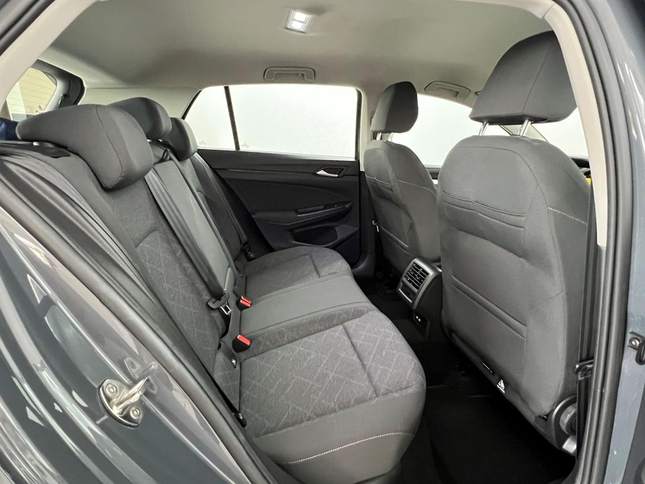 VOLKSWAGEN Golf VIII 2020 Golf 2.0 tdi Life 115cv dsg