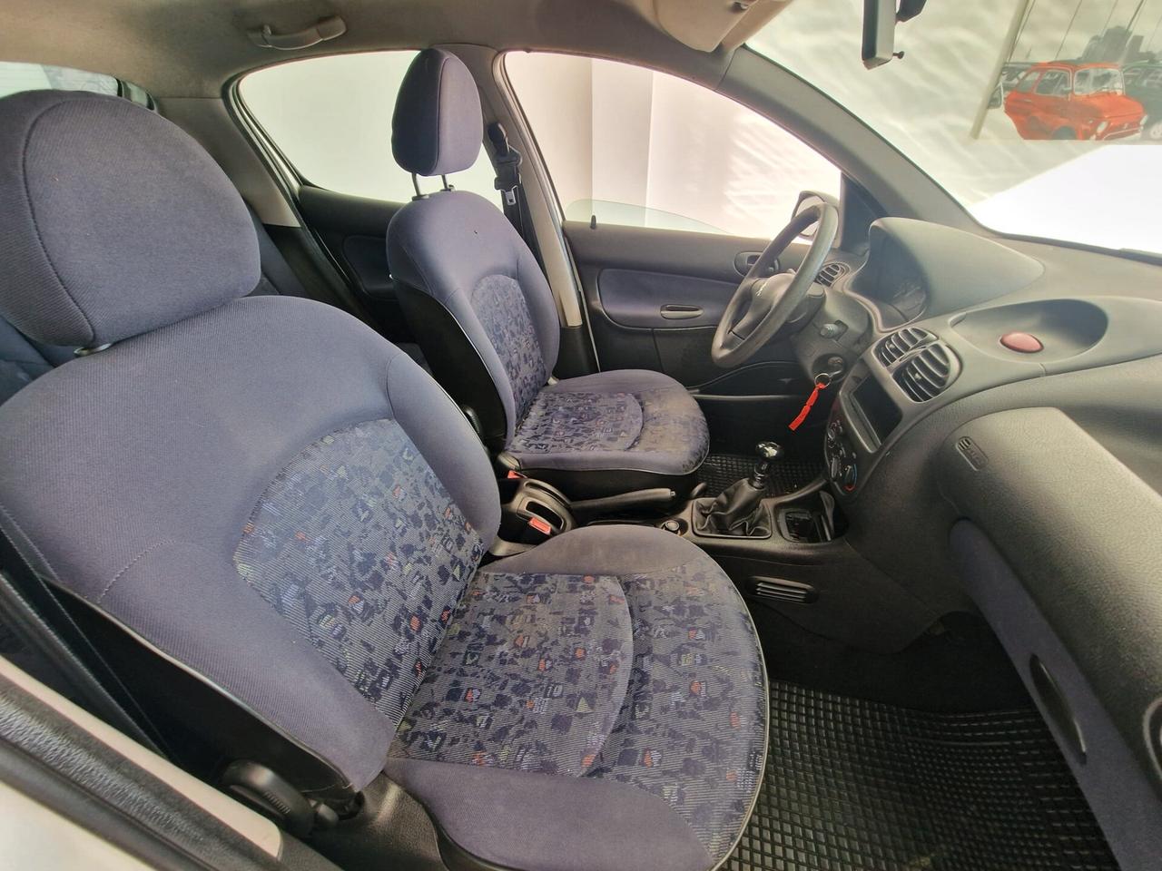 Peugeot 206 1.4 5p. XR