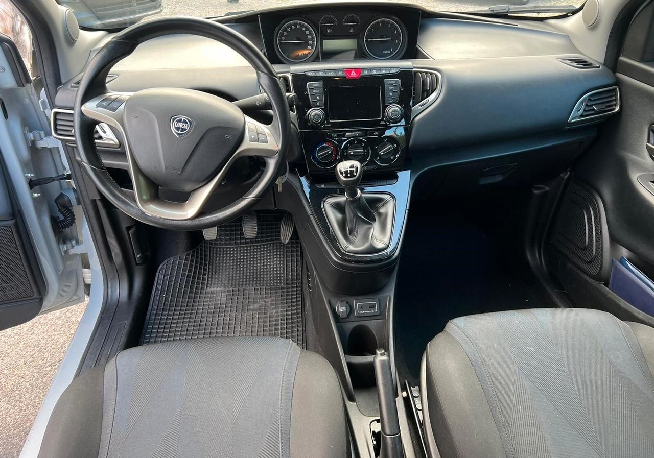 Lancia Ypsilon 1.2 69 CV 5 porte GPL Ecochic Gold