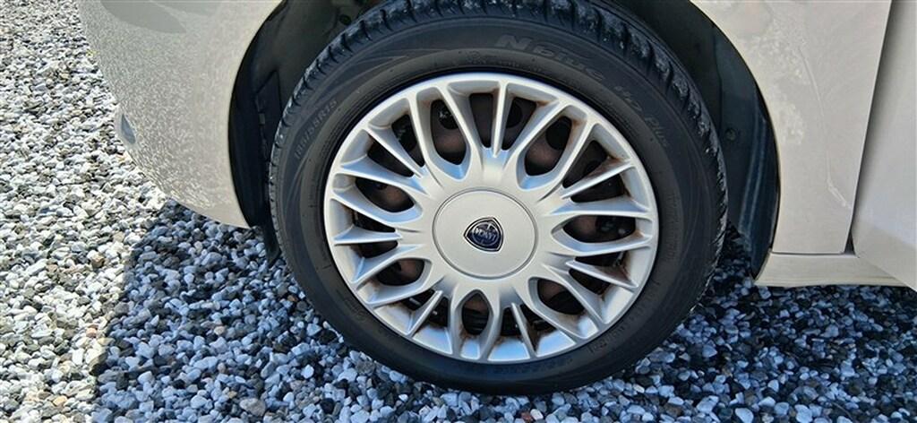 Lancia Ypsilon 5 Porte 1.2 Gold