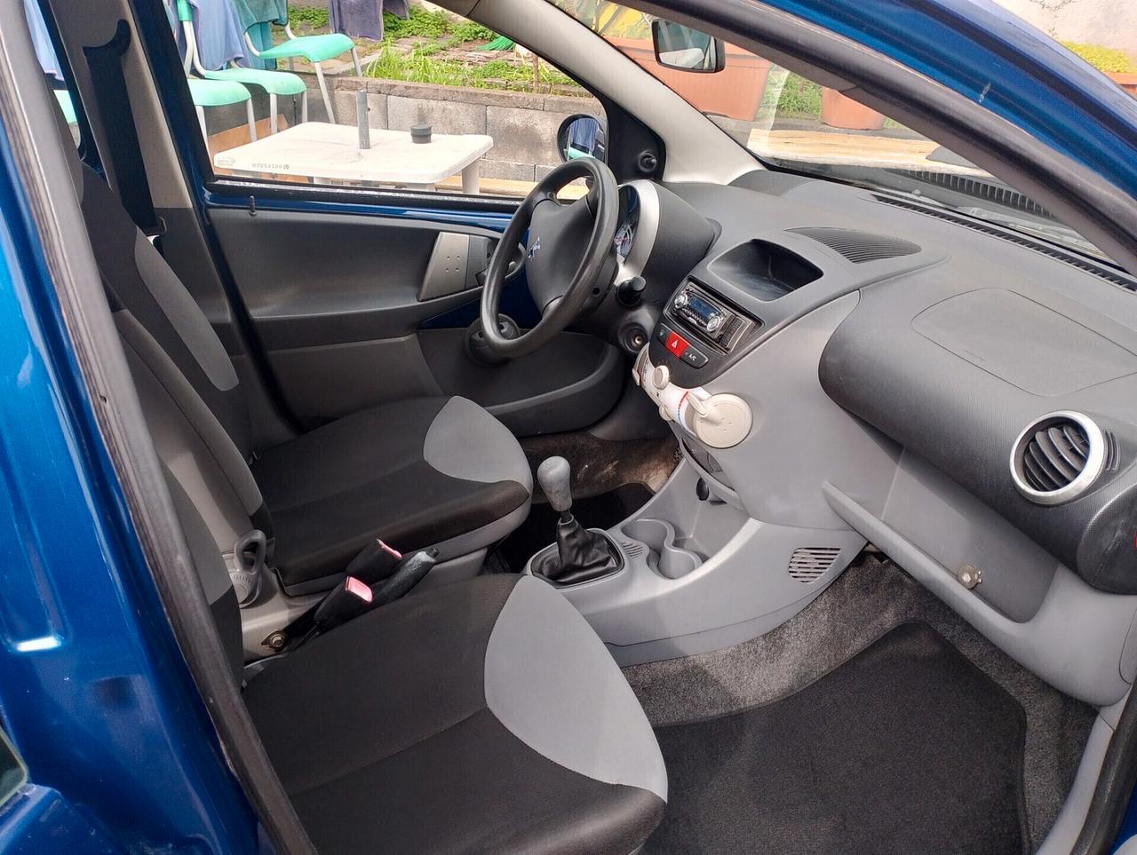 Peugeot 107 1.0 68CV 5p. Sweet Years 2Tronic