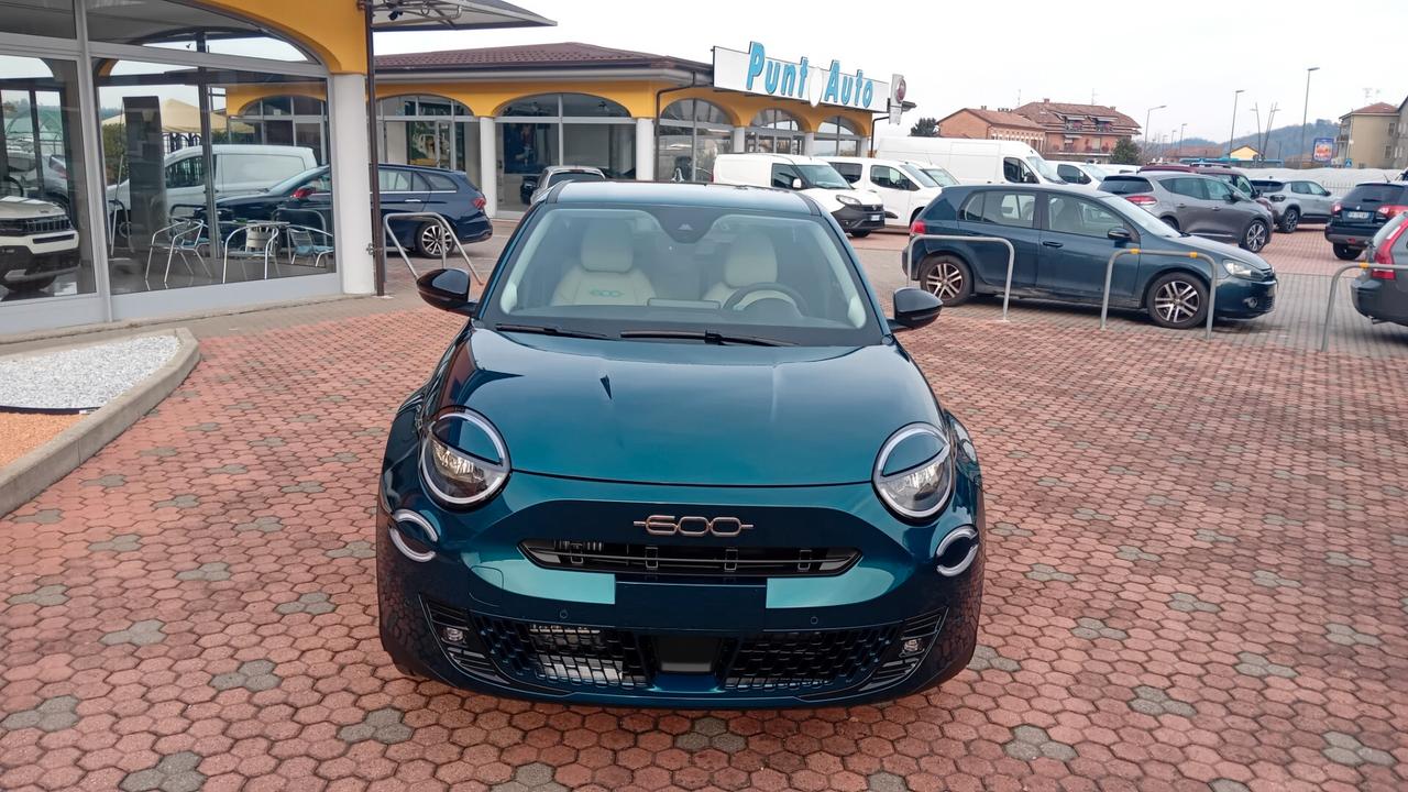 Fiat 600 1.2 Hybrid 145 CV DCT MHEV La Prima * SENZA VINCOLO DI FINANZIAMENTO*