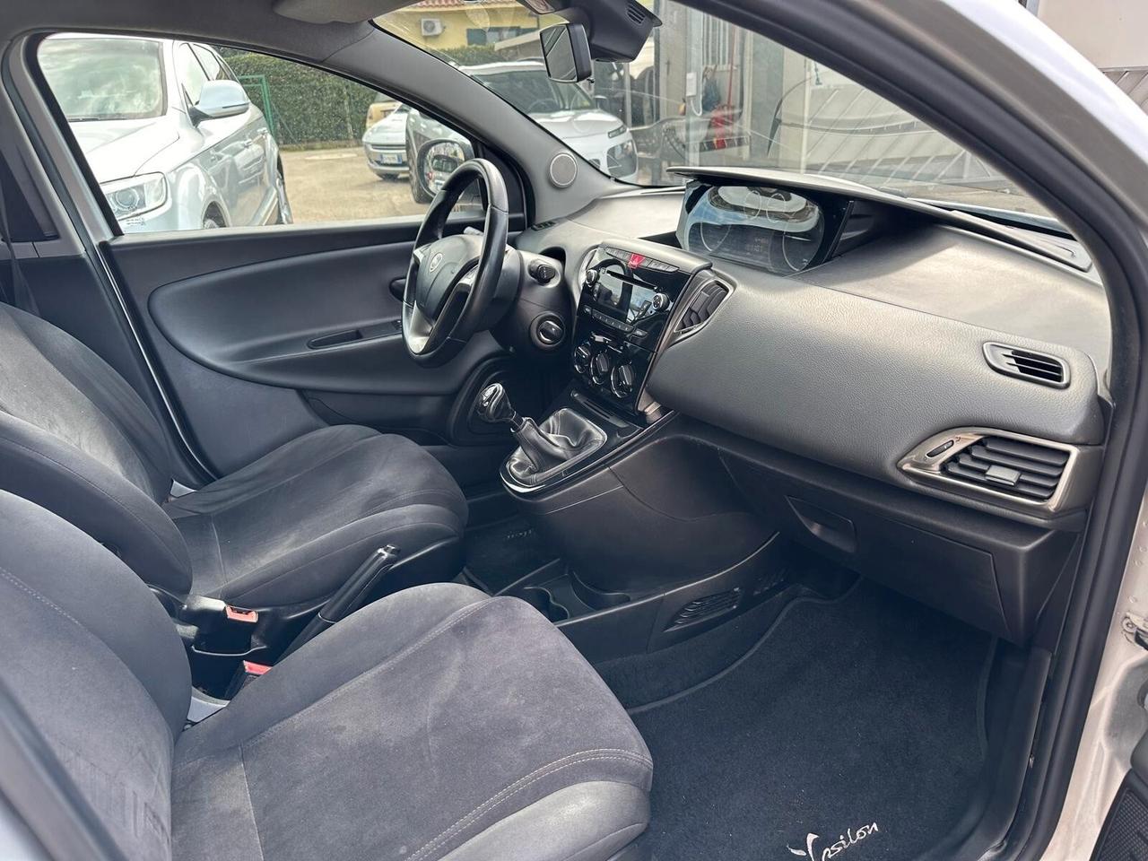 Lancia Ypsilon 1.3 MJT