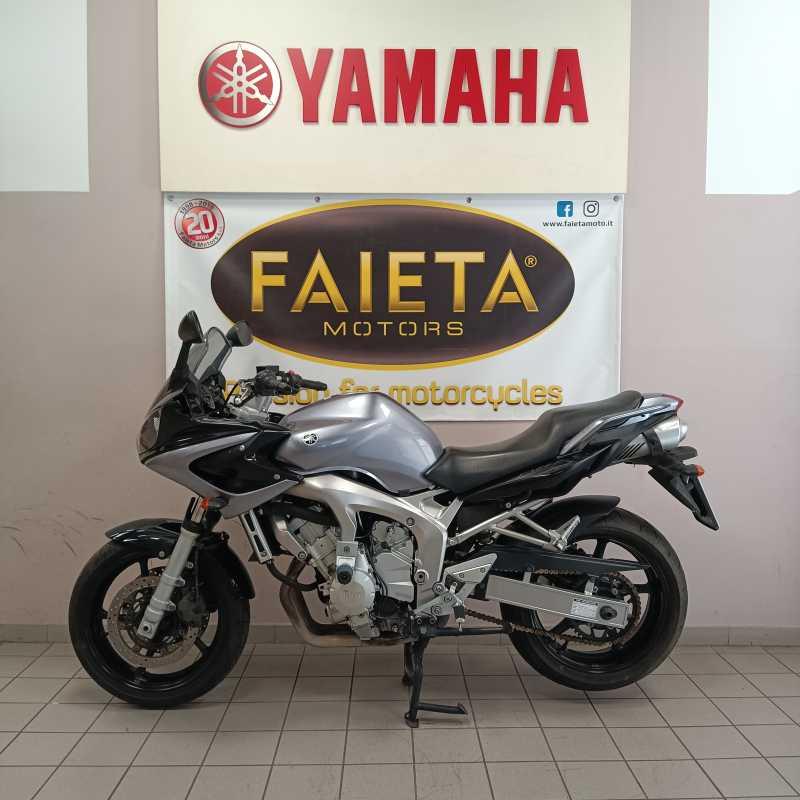 Yamaha FZ6 Fazer S2 - 2006