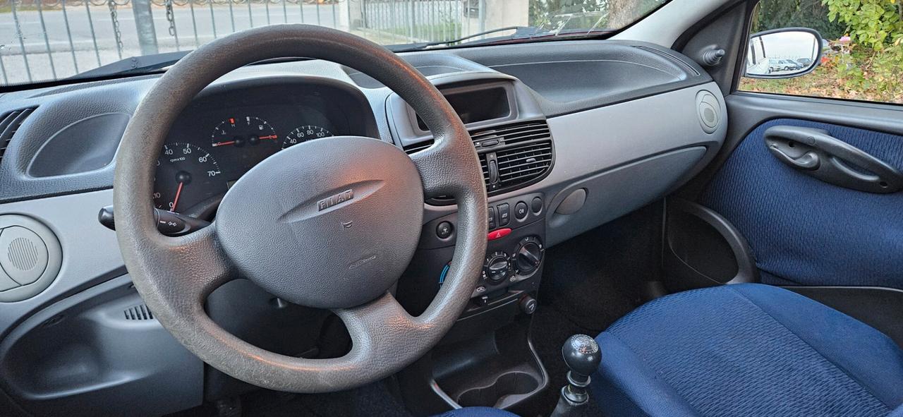 Fiat Punto 1.2i 16V cat 5 porte ELX