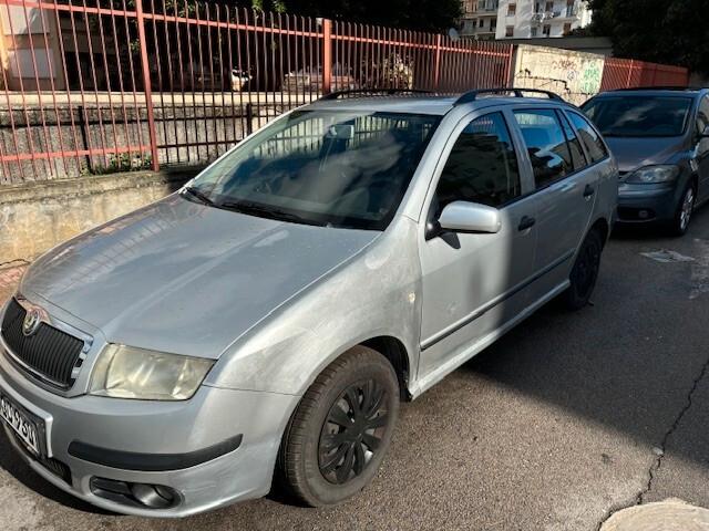 Skoda Fabia 1.2 Benzina Neo patentato