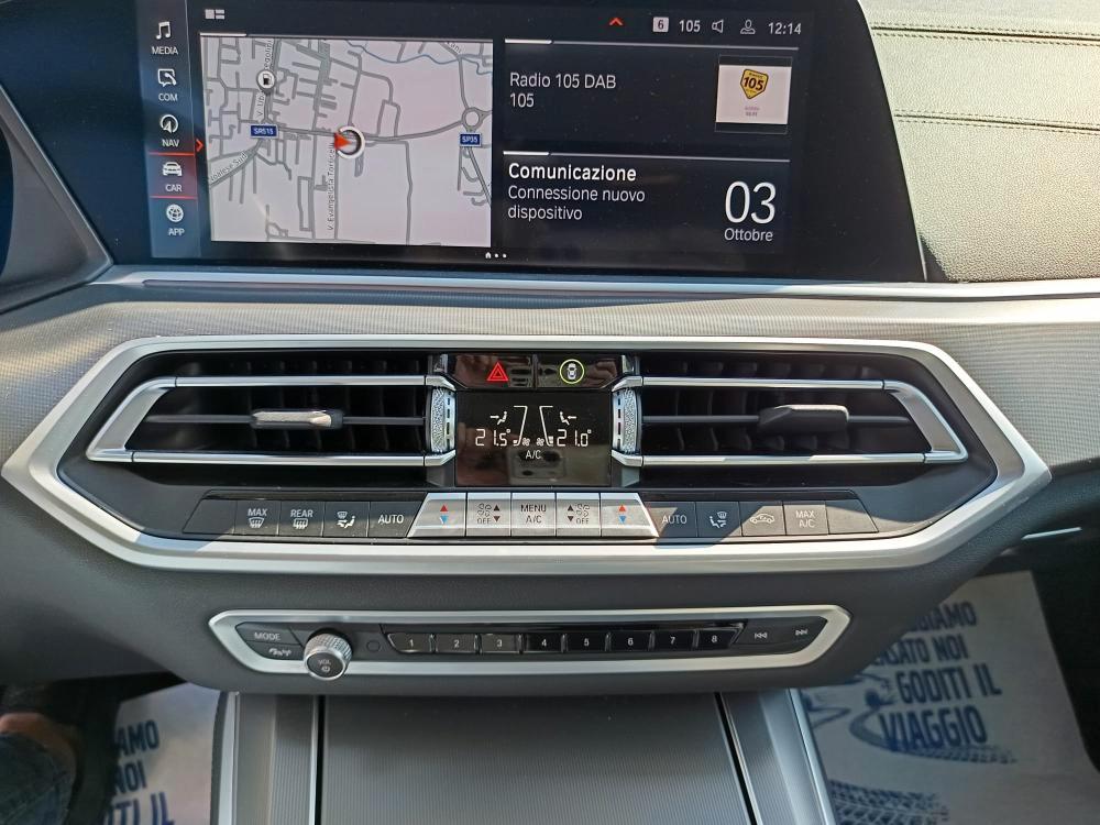 BMW X5 xdrive30d mhev 48V xLine auto