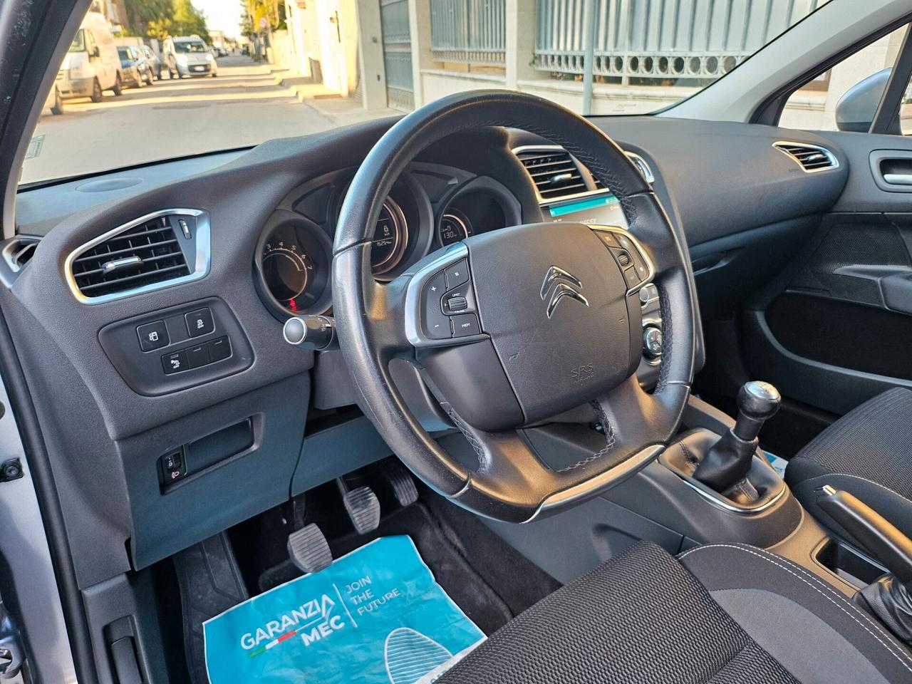 Citroen C4 Berlina 5pt. 1.6 BlueHdi 100cv Fell my 18