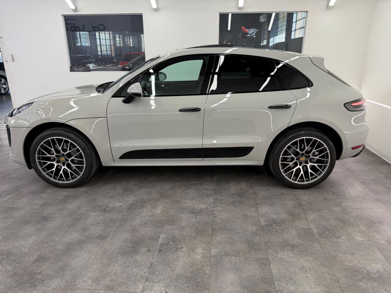 Porsche Macan 3.0 S --GRIGIO GESSO--