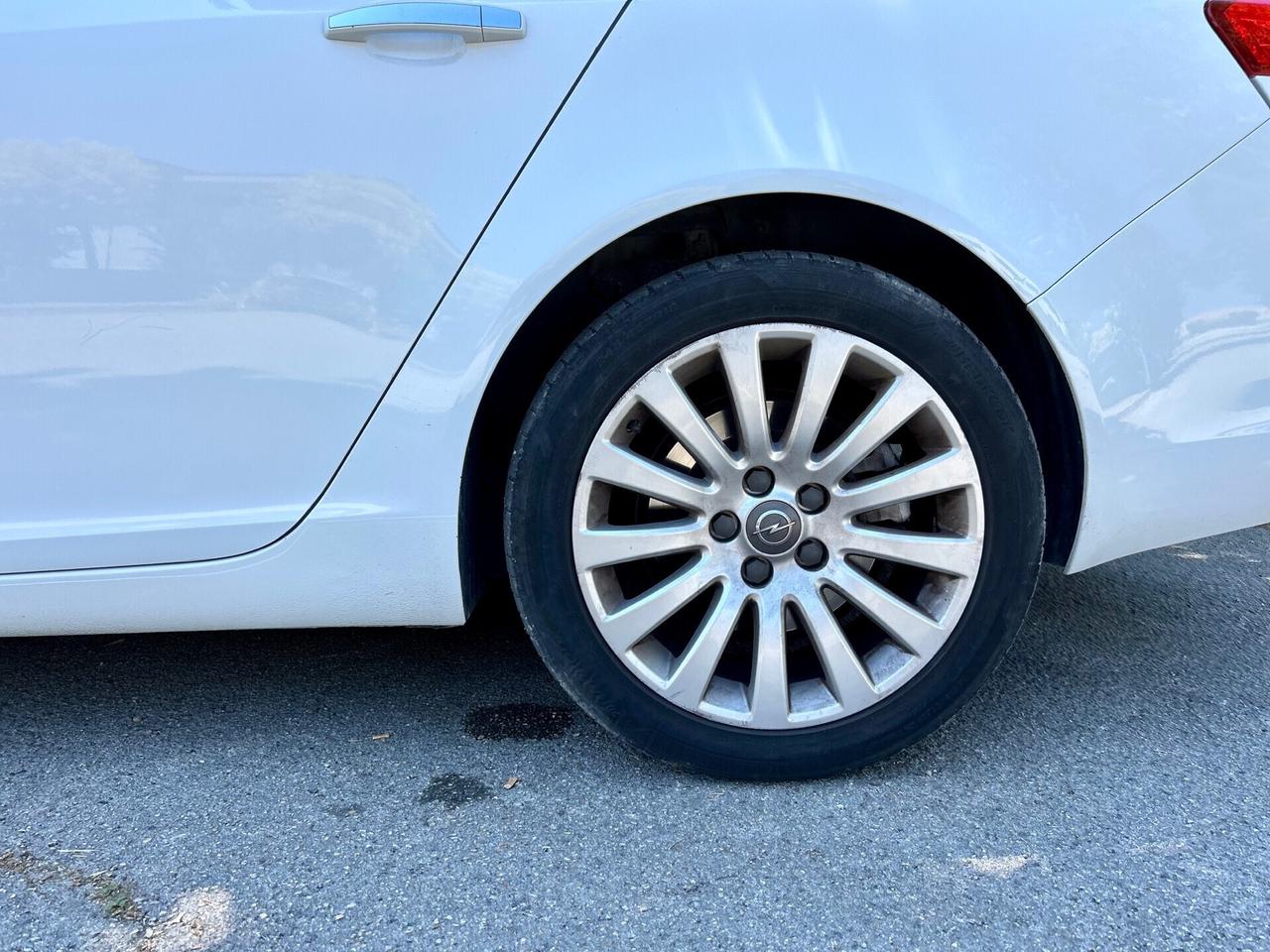 OPEL INSIGNIA APPENA TAGLIANDATA - OK NEOPATENTATI !