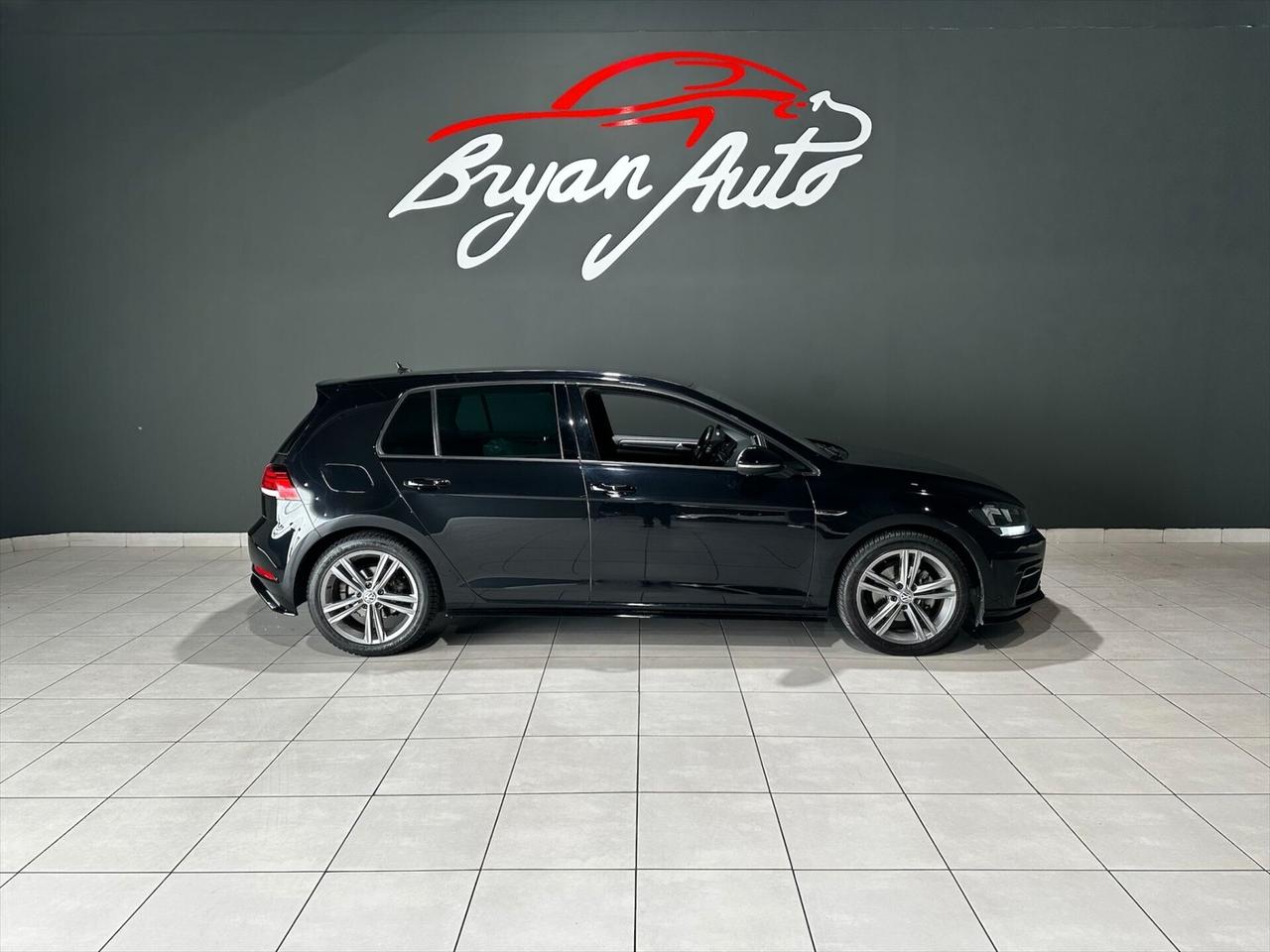 Volkswagen Golf R-LINE 1.5 TSI ACT DSG 5p. BMT