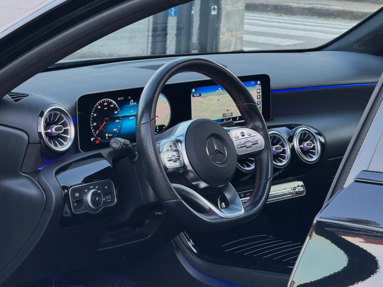 Mercedes-Benz A 180 d Premium AMG TETTO PACK LUCI