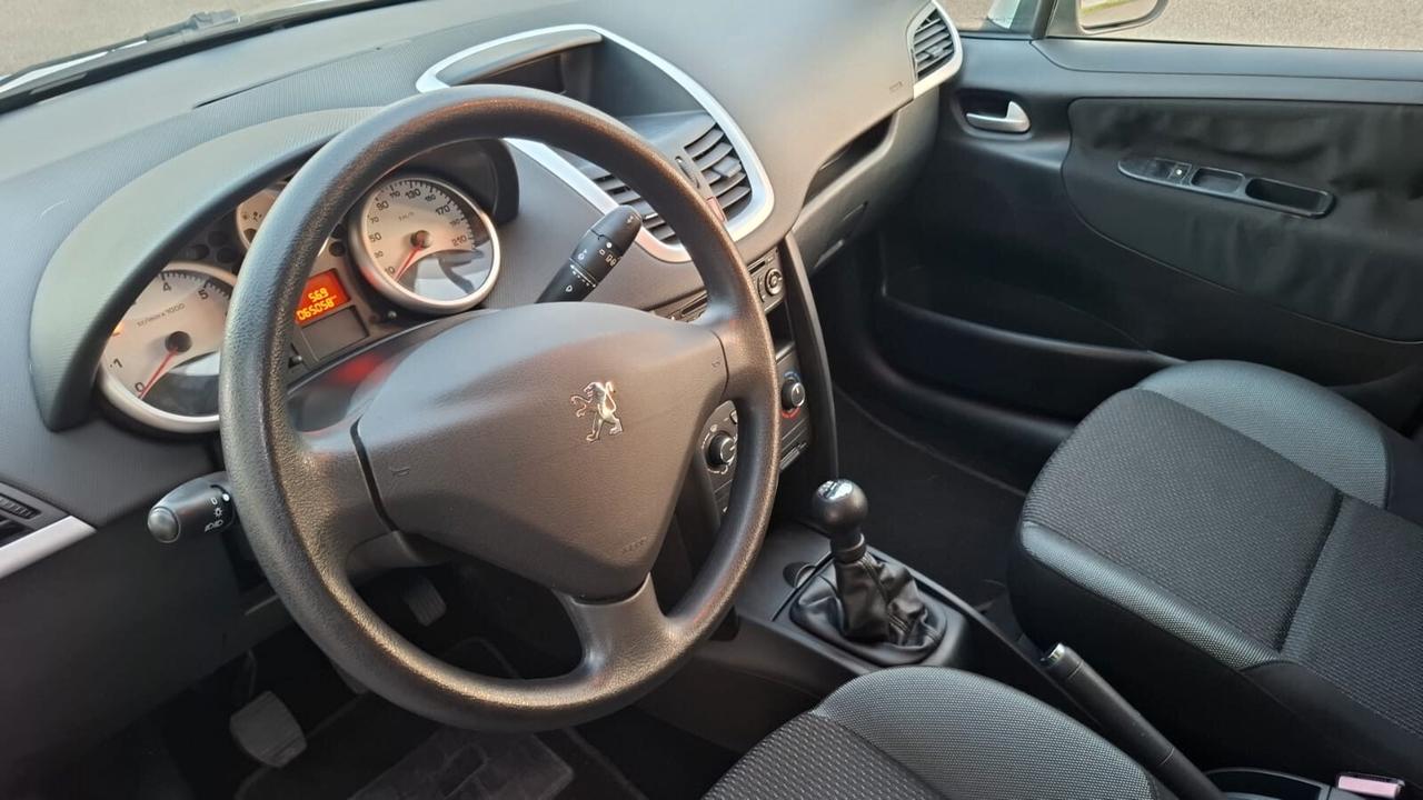 Peugeot 207 1.4 SW SOLAMENTE 65.000 KM