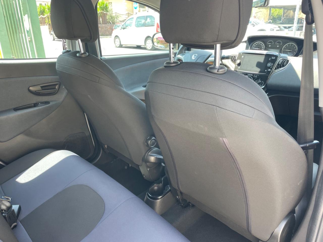 LANCIA YPSILON 1.0 HYBRID 70 (CV) 2021