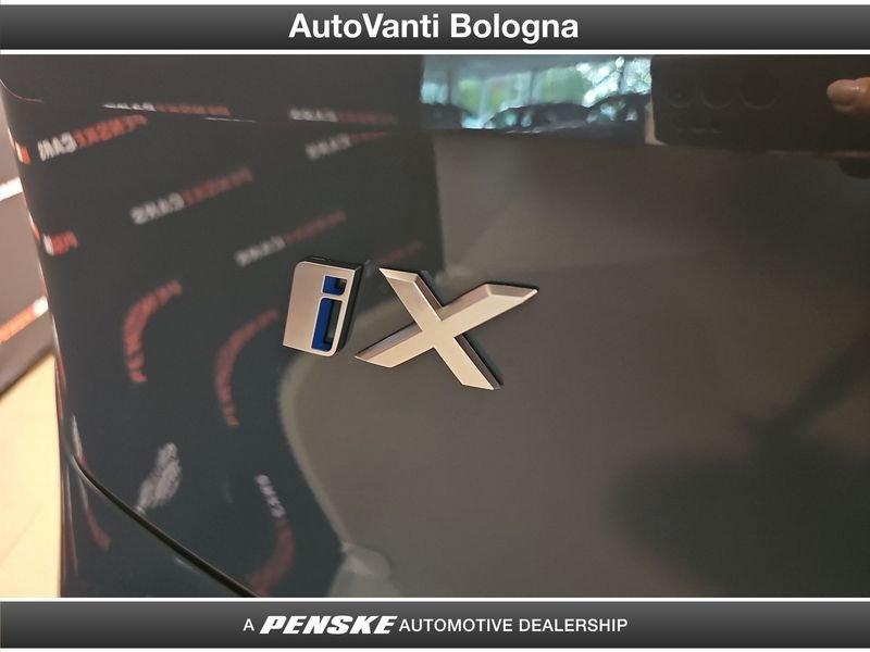 BMW iX iX xDrive50 Pacchetto Sportivo