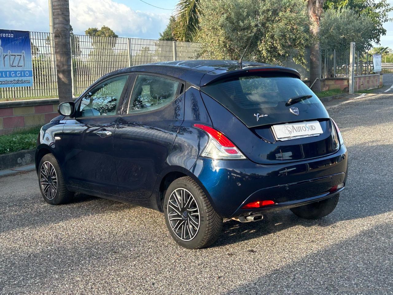 LANCIA Ypsilon 1.2 69 CV 5p. S&S Gold