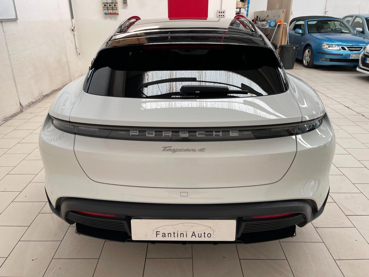 Porsche Taycan 4 Cross Turismo-LEGGI SOTTO